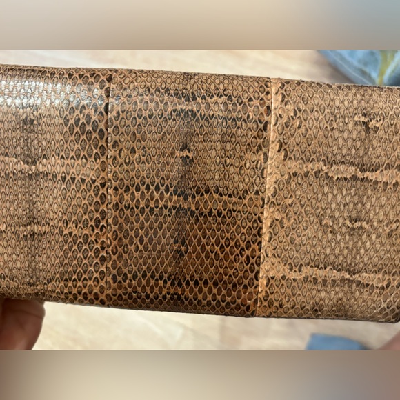 Vintage Gucci Authentic Snakeskin and Leather Clutch Wallet - Picture 8 of 15